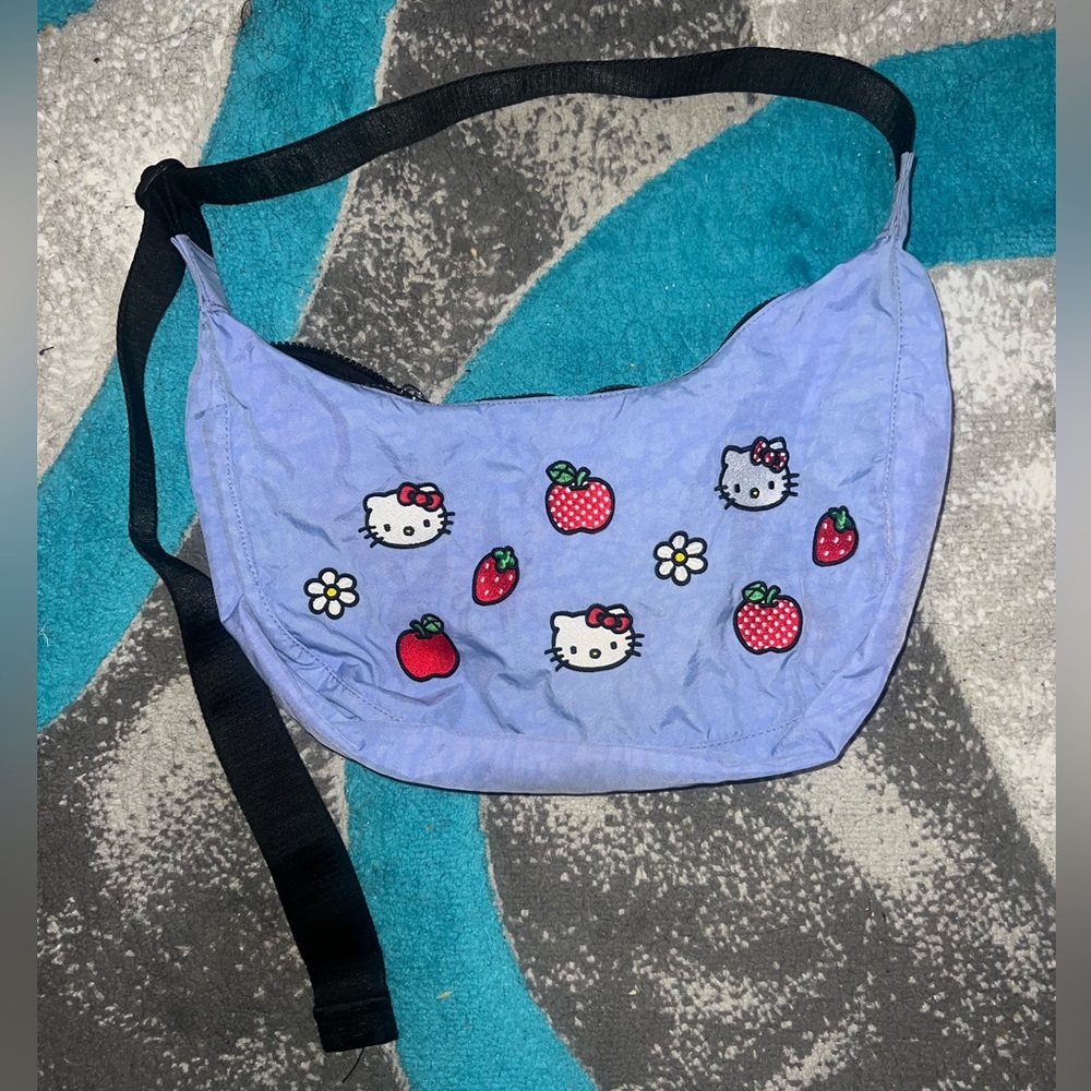 BAGGU Hello Kitty Sanrio Crescent Bag